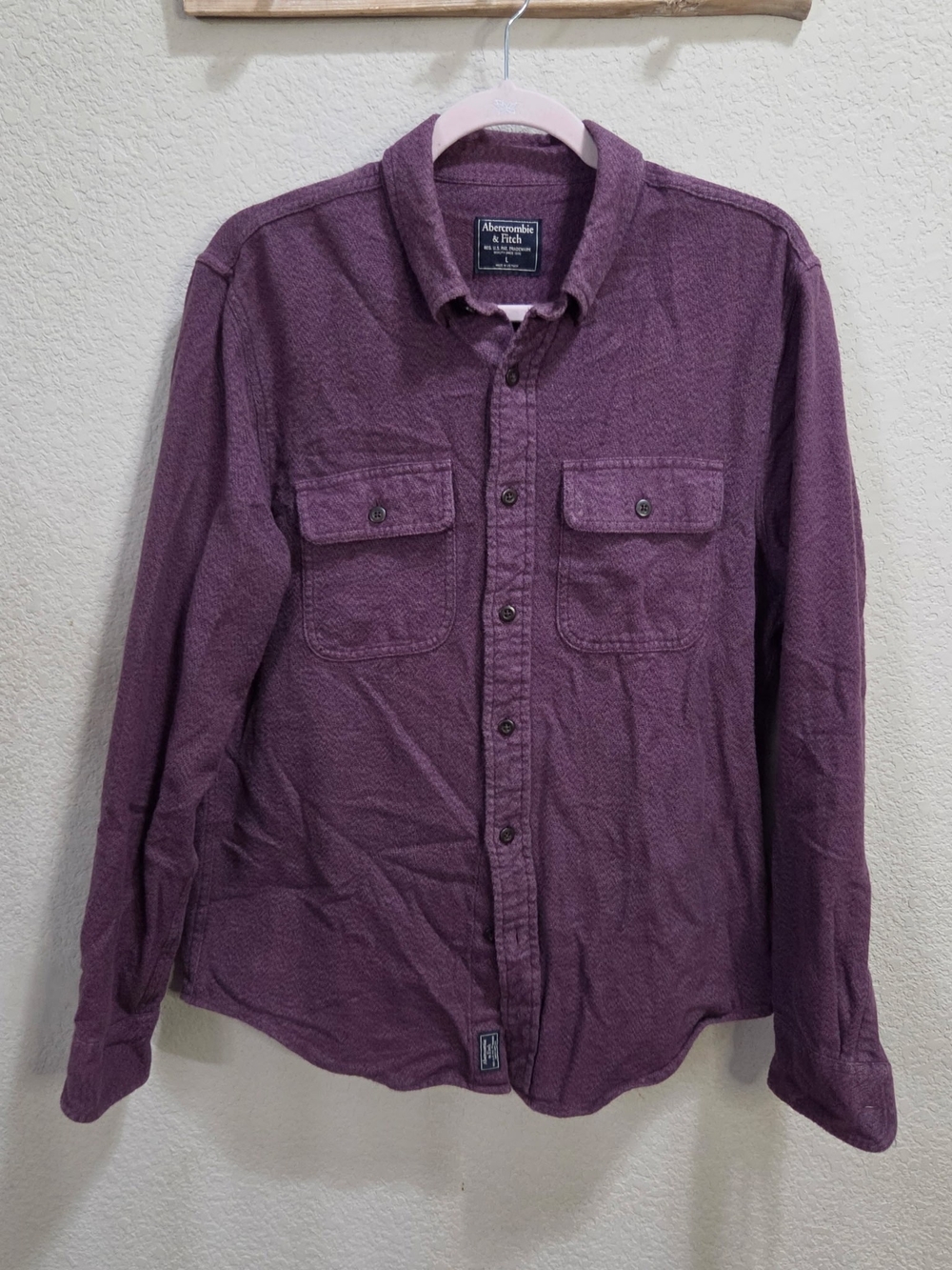 Abercrombie & Fitch Men's Plum Button-Down Long Sleeve Shirt